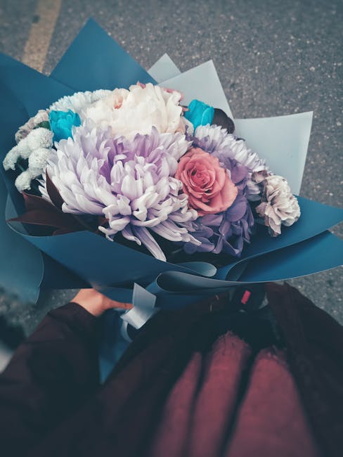 Same-Day Flower Delivery Fees: Is It Worth Paying More?